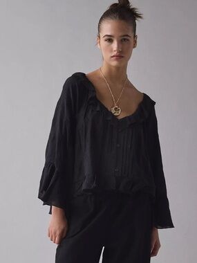 Urban Outfitters kimchi blue joni black ruffle embroidered blouse M